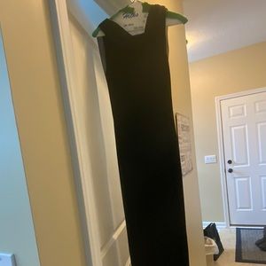 Open-back ball gown (Tadashi)